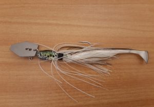 bladed jig